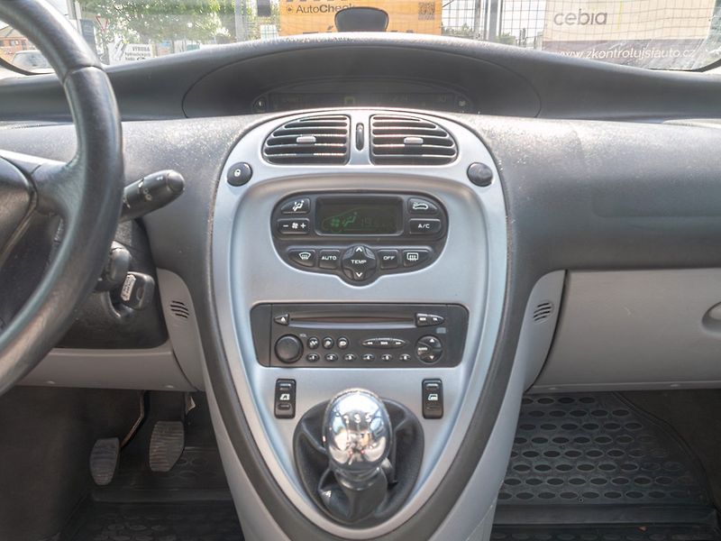 Citroën Xsara Picasso (2009) 1.6i 16V 80KW – TAŽNÝ - fotka 19 z 33