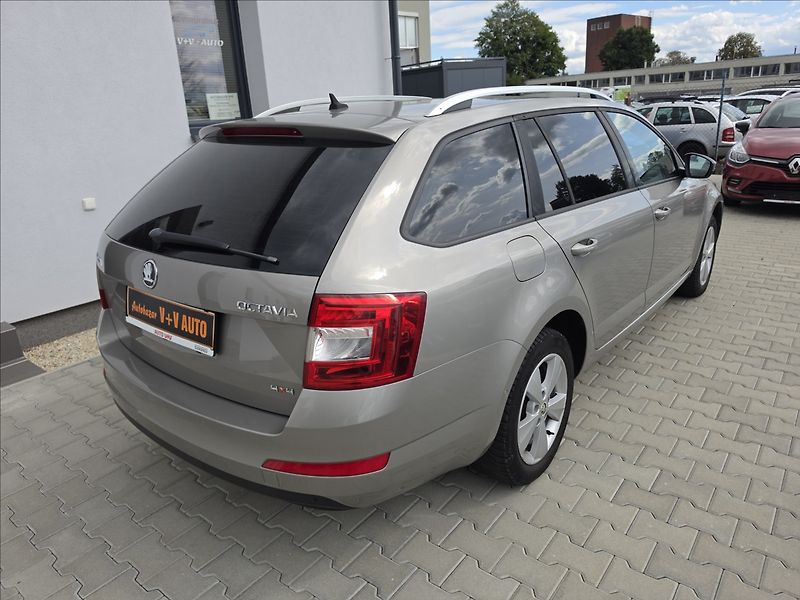 Škoda Octavia III 2,0TDi 110KW 4X4 Elegance - fotka 6 z 50