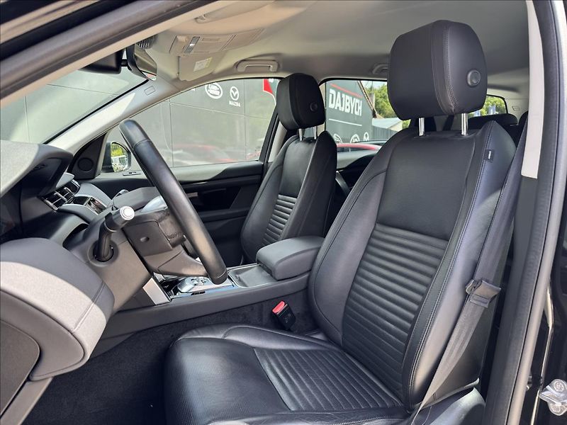 Land Rover Discovery Sport 2,0 D150 SE 4WD AT DPH - fotka 11 z 27