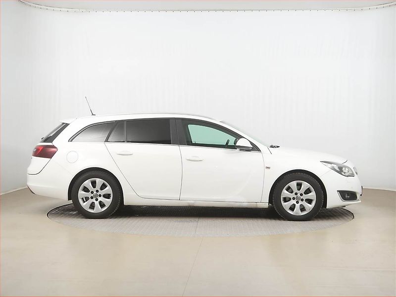 Opel Insignia (2014) 2.0 CDTI, Serv.kniha, Xenony - fotka 6 z 16