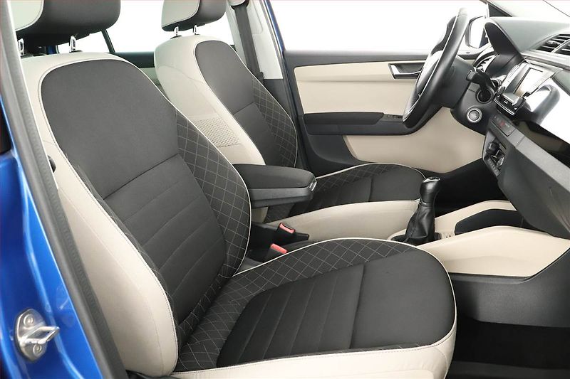 Škoda Fabia (2017) Scoutline 1.2 TSI, Serv.kniha - fotka 7 z 13