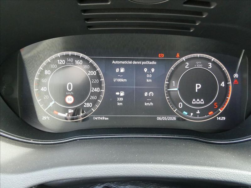 Jaguar E-Pace 2,0 D165,R-Dyn SE,1.maj,ČR,zár - fotka 22 z 38