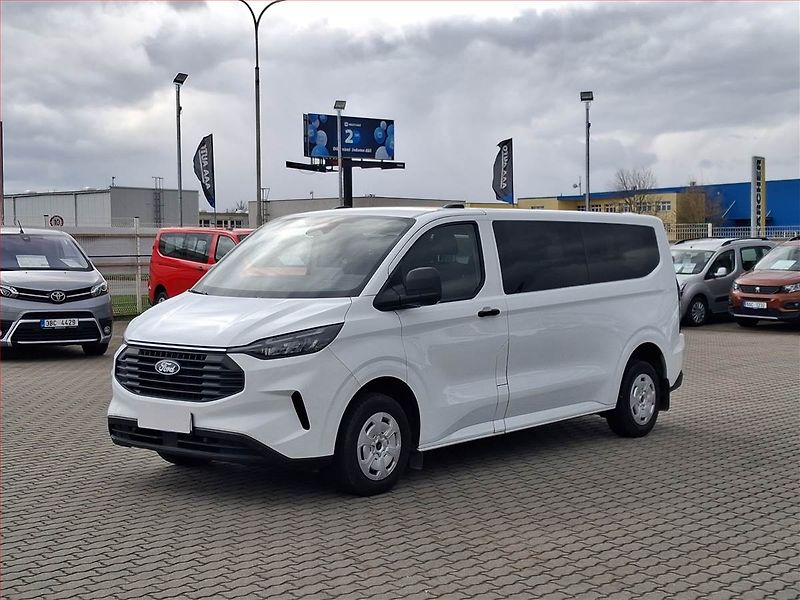 Ford Transit Custom (2024) Trend 2.0 EcoBlue, Bus, 9Míst - fotka 2 z 13