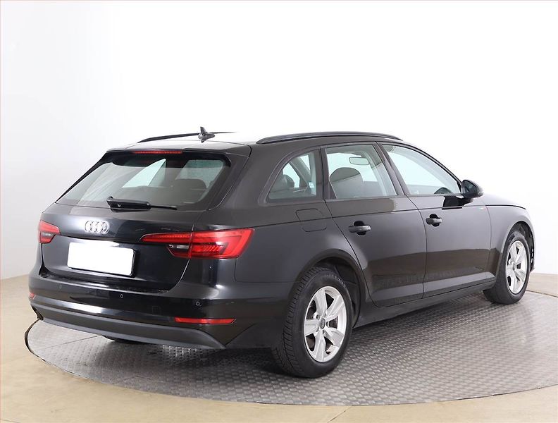 Audi A4 (2017) 2.0 TDI, Serv.kniha, Navi - fotka 5 z 16