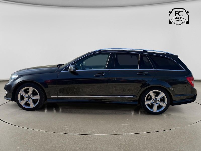 Mercedes-Benz Třídy C 350 CDI AVANTGARDE - fotka 2 z 27