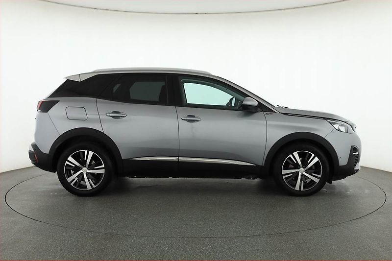 Peugeot 3008 (2017) GT Line 1.6 THP, Automat - fotka 6 z 20