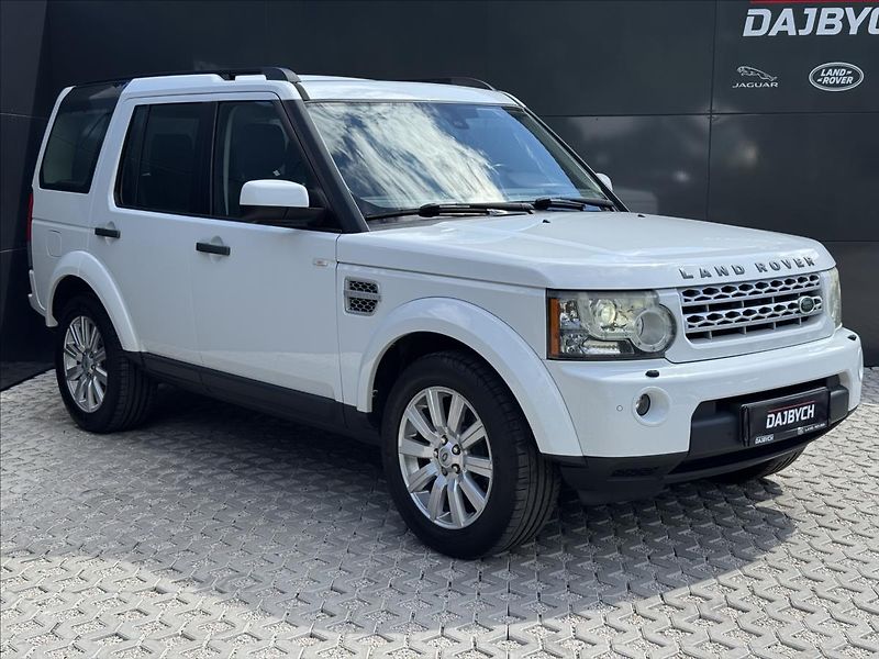 Land Rover Discovery 3,0 SDV6 HSE 4WD AT ČR DPH - fotka 2 z 30