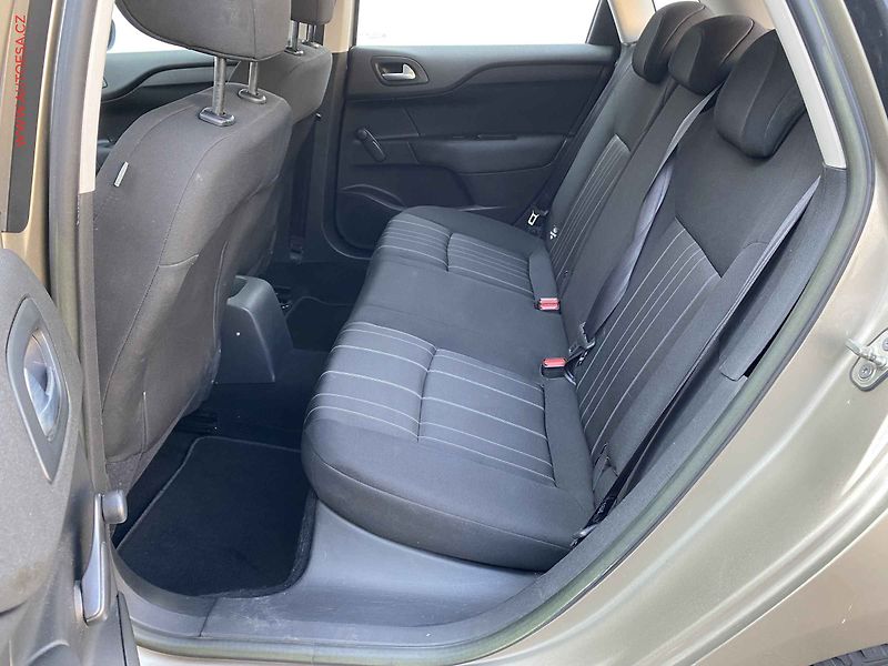 Citroën C4 (2013) 1.4 VTi, ČR, AC, tempo - fotka 10 z 16