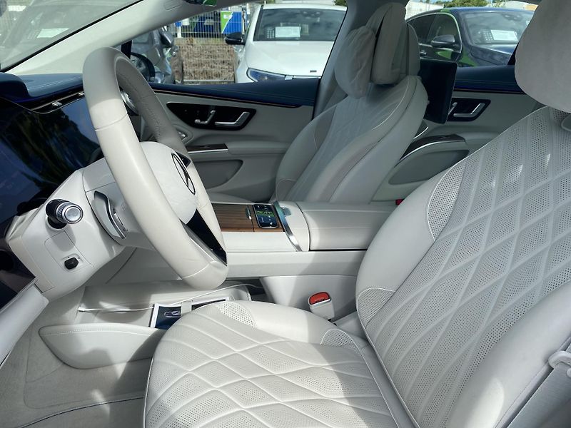 Mercedes-Benz EQS EQS 580 4MATIC AMG - fotka 13 z 24