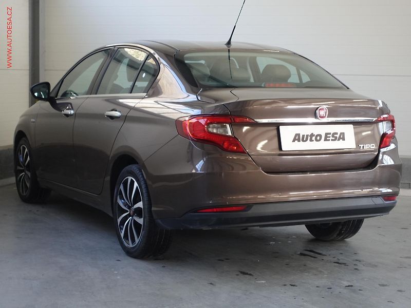 Fiat Tipo (2016) 1.4i, AC, tempo, park.asist - fotka 6 z 20