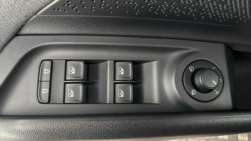 Škoda Enyaq 82 kWh AUT 80 Clever - fotka 23 z 31