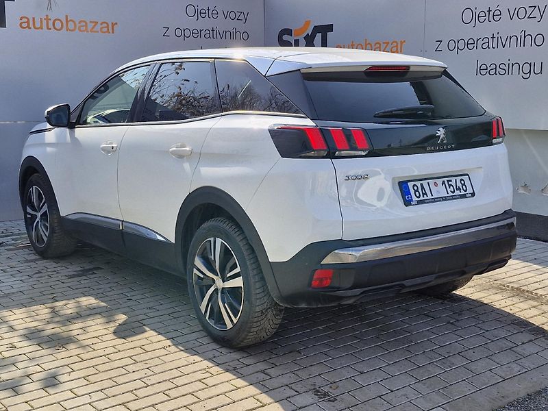 Peugeot 3008  Allure 1,5 BlueHDi (96 kW) - fotka 5 z 10