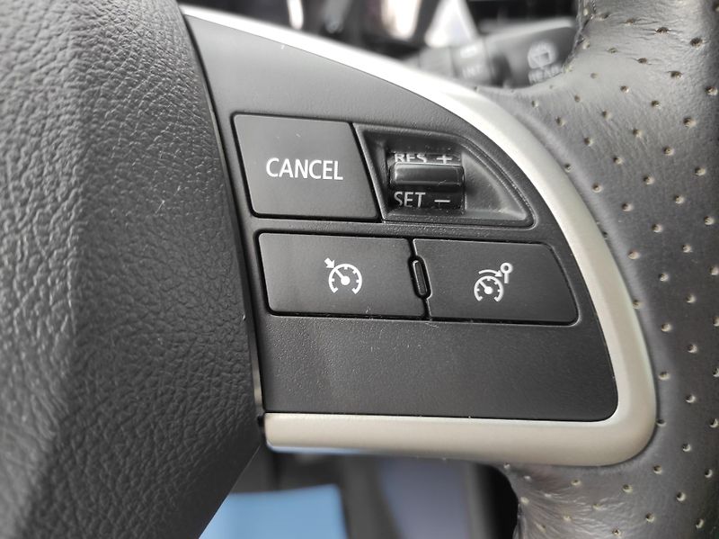 Mitsubishi Outlander 2.2D 110kW 6 st. MAN 4X4 7Míst - fotka 23 z 44