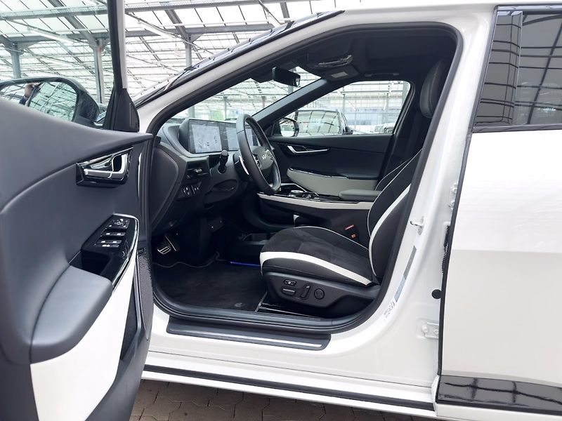 Kia EV6 GT-Line 77.4kWh Pano Meridian - fotka 6 z 16