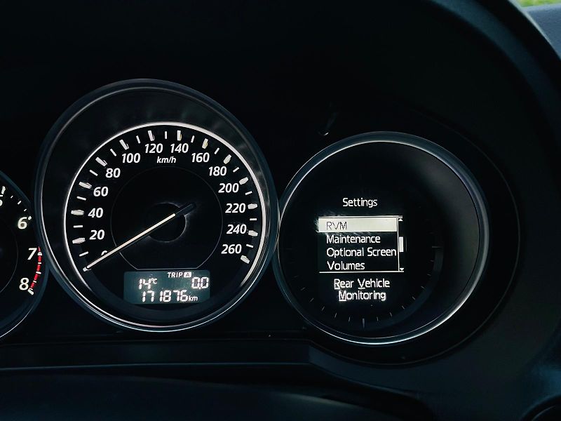Mazda 6 2.0i 1.MAJITEL VÝHŘEV SENZORY - fotka 47 z 49