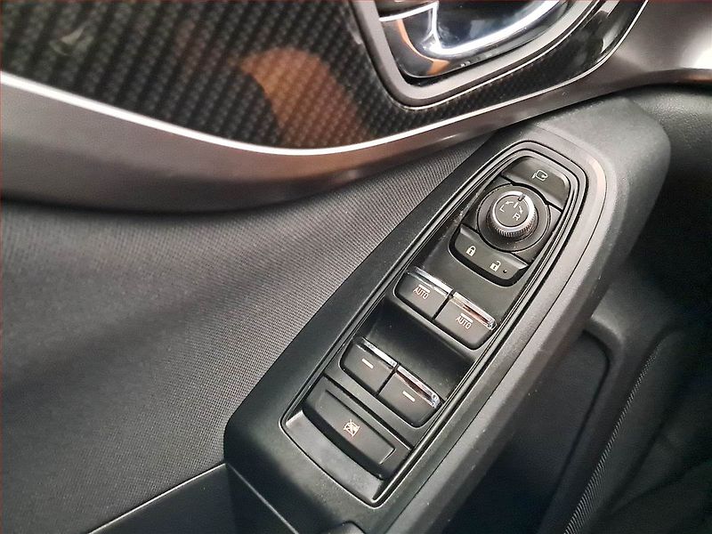 Subaru XV (2021) 2.0 e-Boxer - fotka 16 z 17