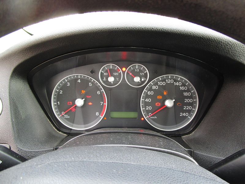 Ford Focus 1,6-74KW-1.MAJITEL-KOUPEN V ČR - fotka 10 z 13