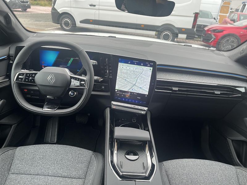 Renault Austral (2026) techno full hybrid E-Tech 200 - fotka 7 z 9