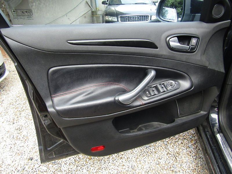Ford Mondeo (2008) 2.2 TDCi 129kW  TITANIUM S - fotka 19 z 35