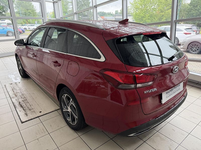 Hyundai i30 (2023) 1.0T-GDi 88kW SMART+NAVI - fotka 6 z 21