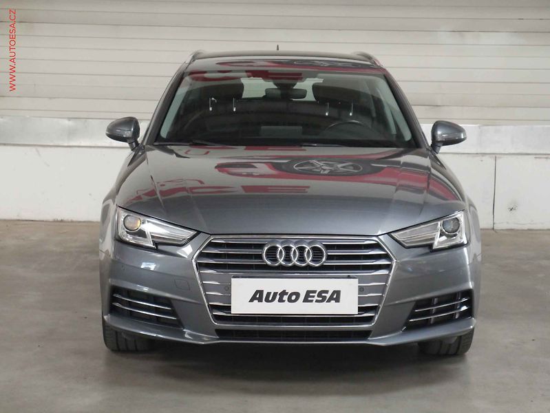 Audi A4 (2017) 2.0 TDI, 2.maj, AC, temp - fotka 2 z 23
