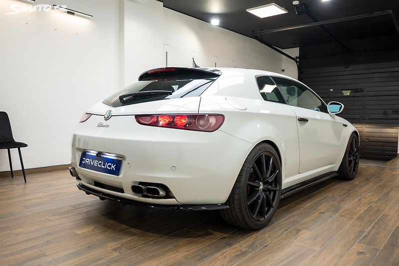 Alfa Romeo Brera SkyView 2.4 JTDm 154 kW - fotka 4 z 29