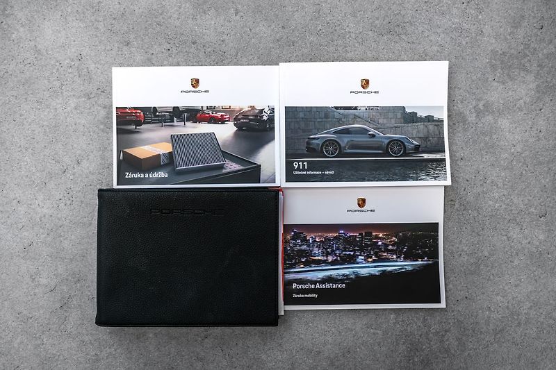 Porsche 911 Carrera 4 Sport Chrono PDLS - fotka 22 z 23