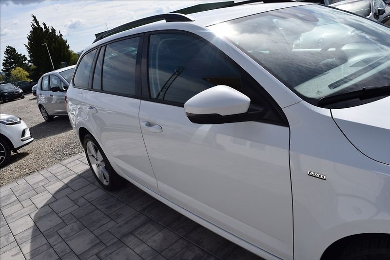 Škoda Octavia 2,0 TDI 110KW DSG NAVIGACE ALU - fotka 11 z 47