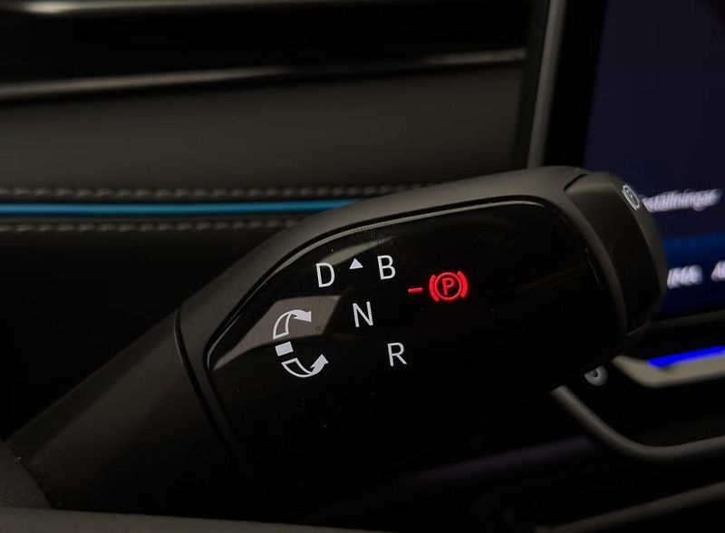 Volkswagen ID.7 Pro 360k Masáž Matrix HuD Pano - fotka 29 z 36