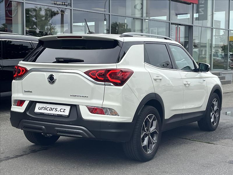 SsangYong Korando 1,5 TGDI  Premium AT 4WD CZ - fotka 5 z 28