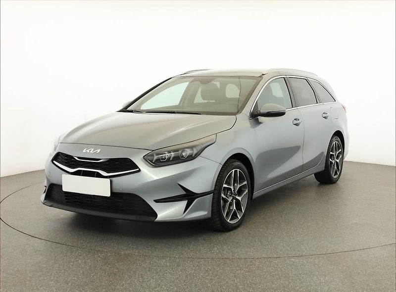 Kia Ceed (2025) 1.5 T-GDI - fotka 2 z 21