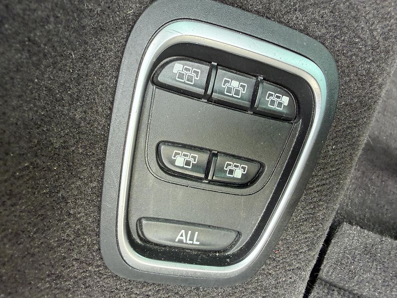 Renault Espace 1.6 DCI 7MÍST LED NAVI 2X KOLA - fotka 34 z 47