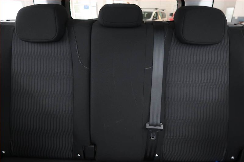 Peugeot 308 (2016) 1.6 BlueHDi, Serv.kniha, Navi - fotka 10 z 18