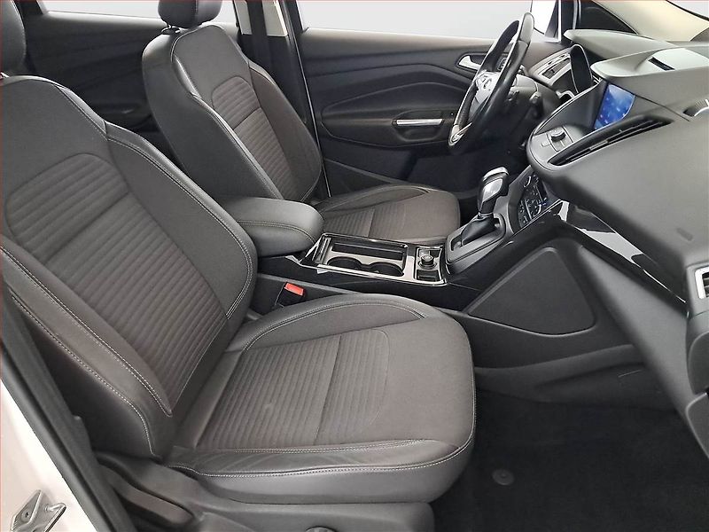 Ford Kuga (2017) 2.0 TDCi, 4X4, Automat - fotka 9 z 18