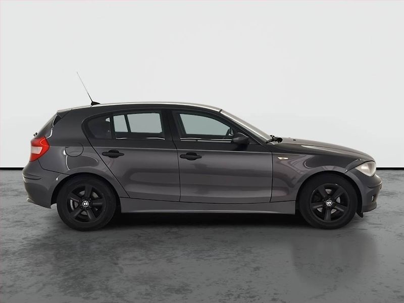 BMW Řada 1 (2006) 116i, po STK, udržované - fotka 6 z 15