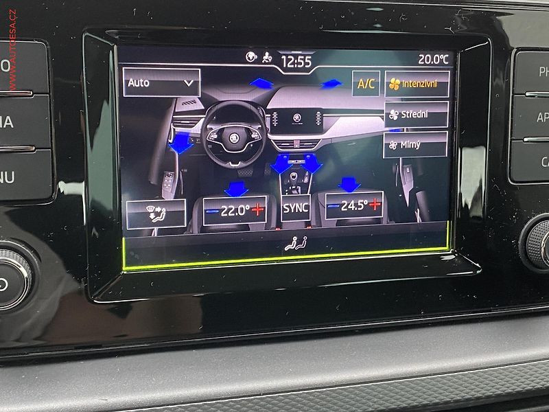 Škoda Kamiq (2021) 1.0 TSi, Ambition Plus - fotka 15 z 17