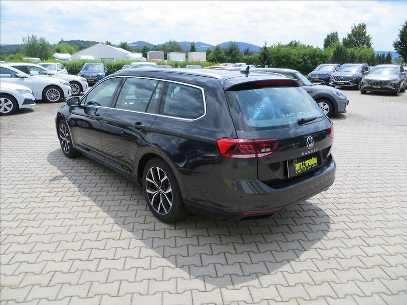 Volkswagen Passat 1,5 TSI 110kW Business ČR - fotka 5 z 27