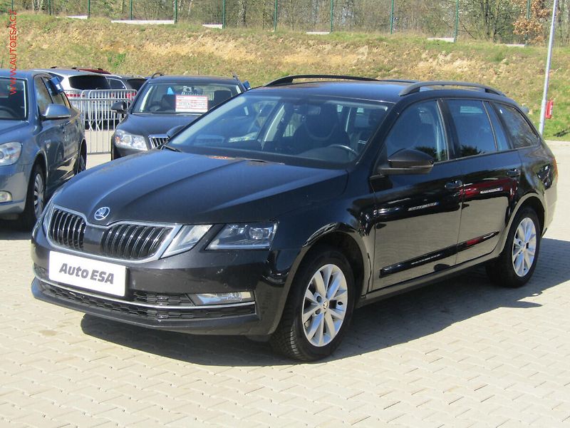 Škoda Octavia (2018) 2.0 TDi 4x4, Style, DSG, LED - fotka 3 z 17
