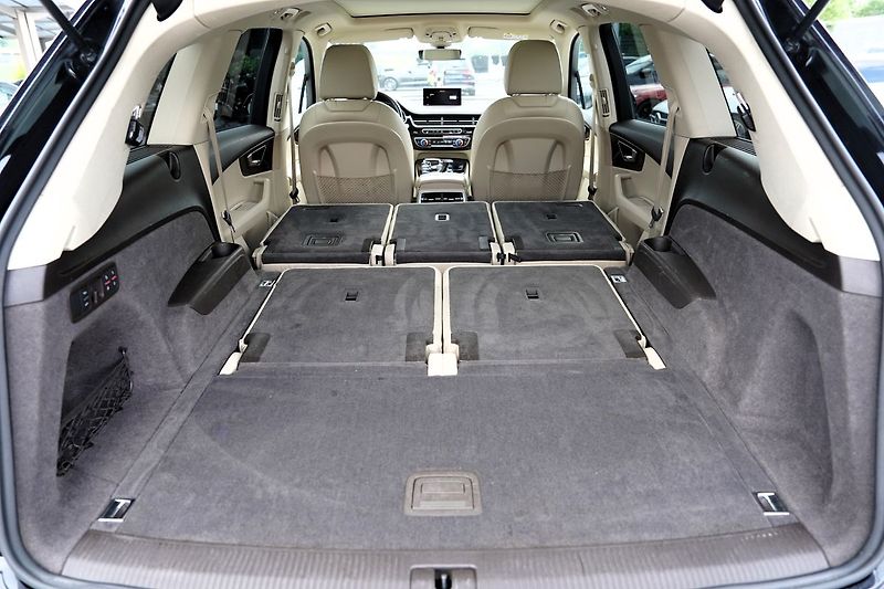 Audi Q7 3.0 TDI 200 kW/Q/7míst - fotka 14 z 50