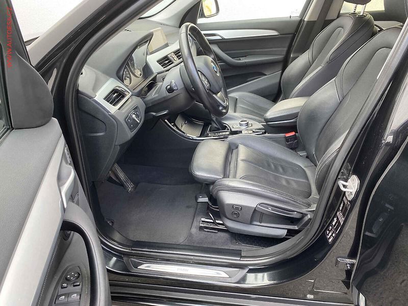 BMW X1 (2017) 2.0d xDrive20d, Sport Line - fotka 9 z 18