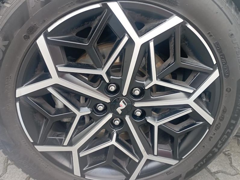 Hyundai Tucson (2025) 1,6 T-GDI 4x2 110 kW N Line St - fotka 7 z 10