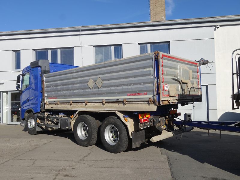 Volvo FH (2017) 500 6x4, 3-stranná sklápěčka - fotka 7 z 42