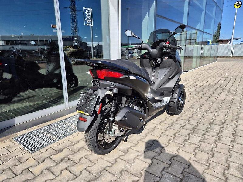 Piaggio MP3 300 (2026) MP3 310 SPORT - fotka 4 z 24