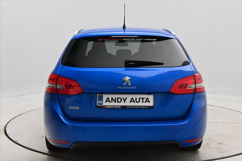 Peugeot 308 1,5 BlueHDI 96 kW Allure Záruk - fotka 6 z 31
