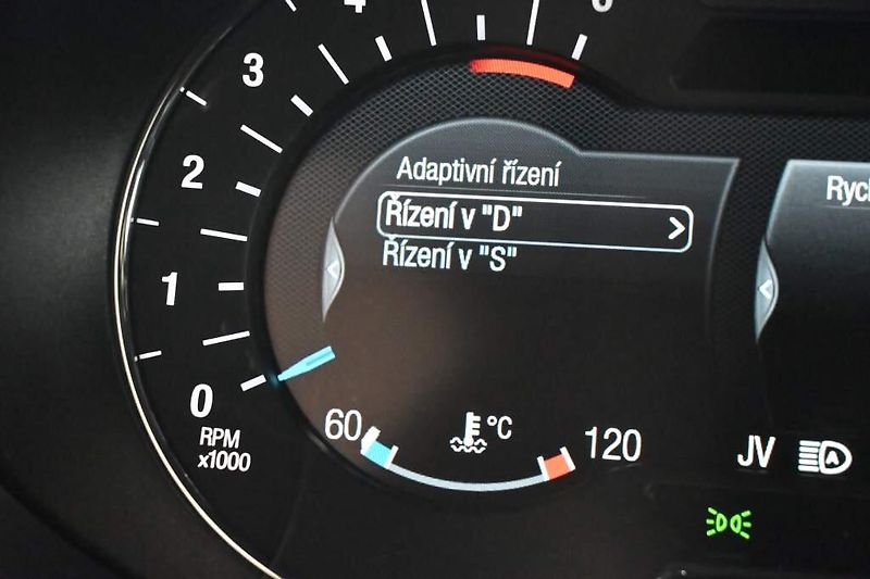 Ford Edge (2019) 2.0 ST-LINE 4x4 175KW LED ACC - fotka 26 z 48
