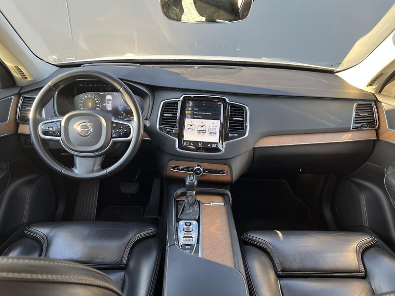 Volvo XC90 (2018) D5 AWD 173kW - fotka 29 z 42