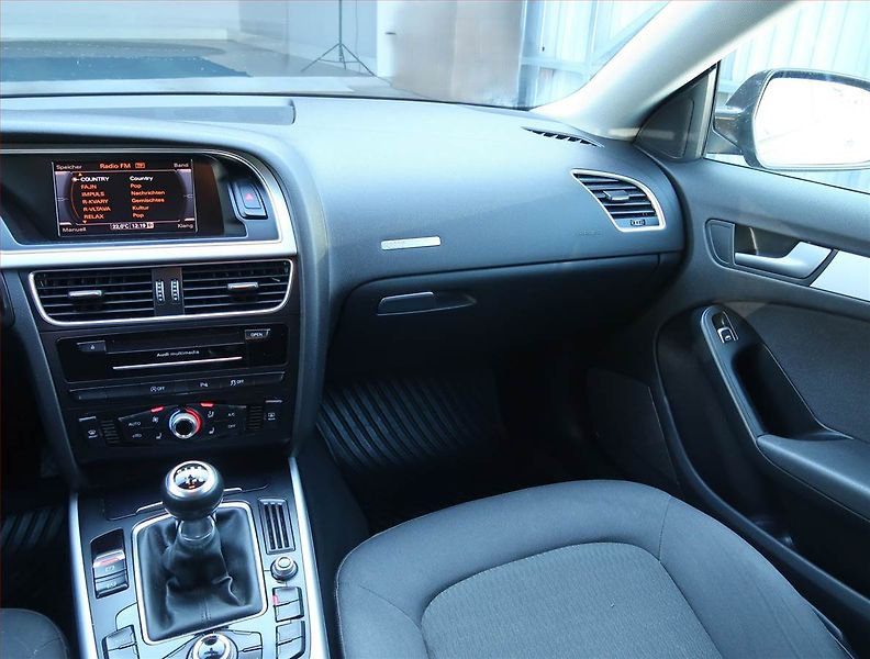 Audi A5 (2016) 1.8 TFSI, Bi-Xenony, Tempomat - fotka 8 z 15
