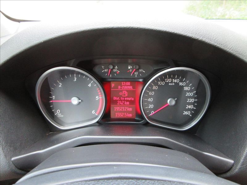 Ford Mondeo 2,0 TDCi 103 Kw, automat, Nové - fotka 18 z 31