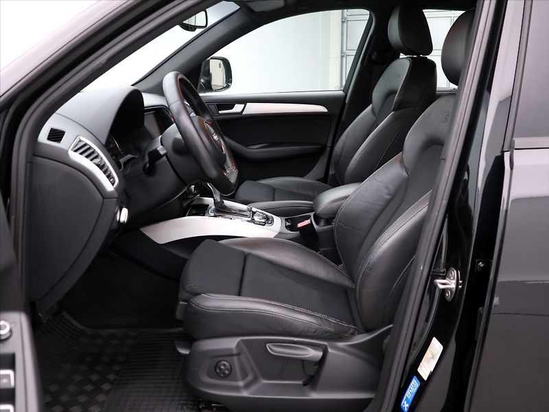 Audi Q5 3.0 TDI 180kW Quattro S-Tronic - fotka 10 z 38