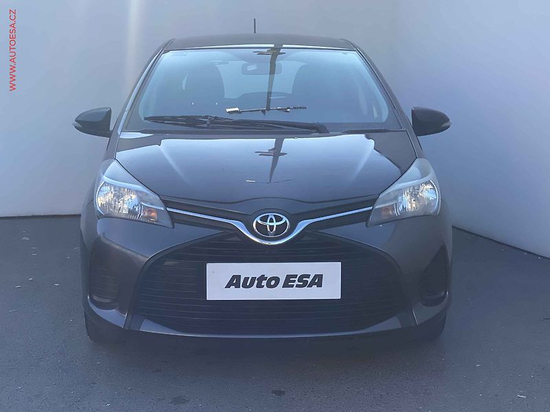 Toyota Yaris (2016) 1.0VVT-i, AC - fotka 2 z 16